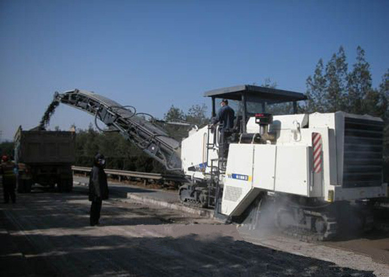 China Máquina de trituração vertical fria de XCMG para a manutenção de estrada concreta principal do asfalto fornecedor